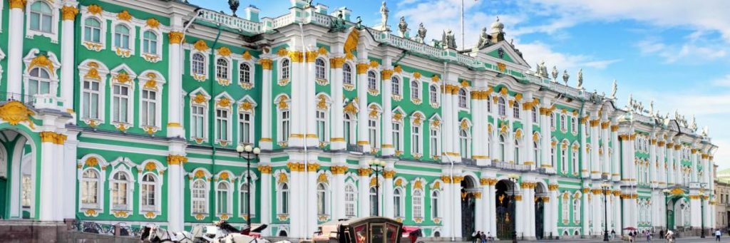 Зимний дворец - жемчужина Петербурга