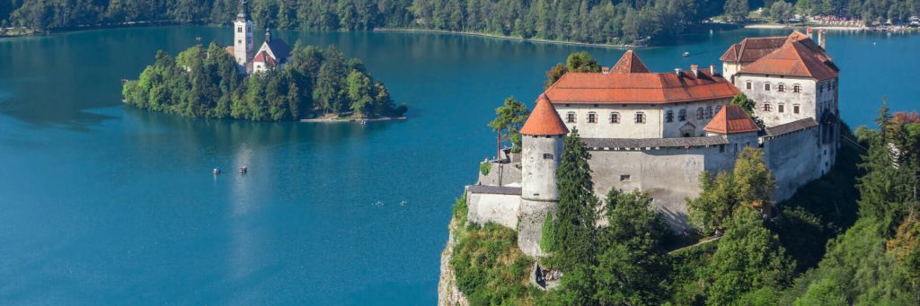 Бледский замок в Словении