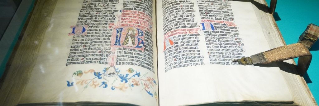 «Библия» Гуттенберга - первая печатная книга