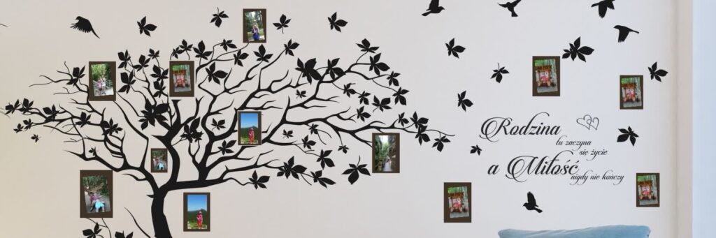 Родовое древо на стене