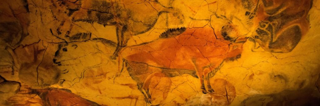 рисунки эры верхнего палеолита из испанской пещеры Альтамиры