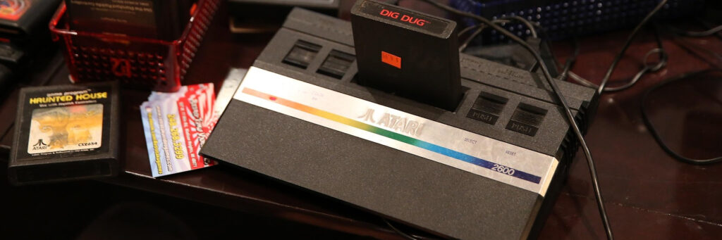 Игровая приставка Atari 2600
